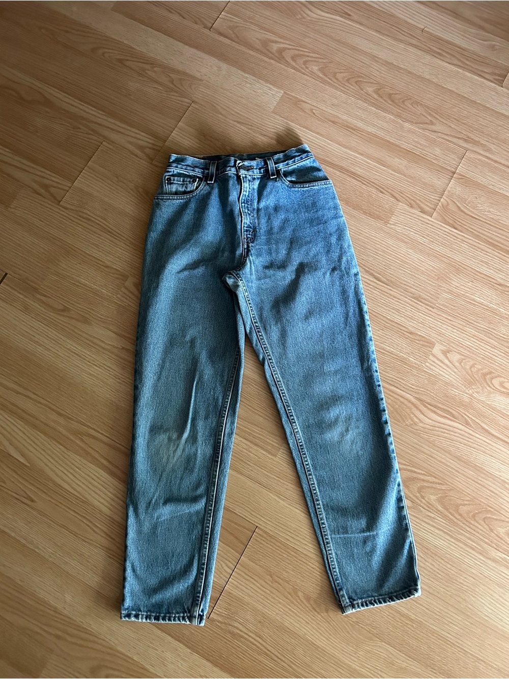 Vintage Levi’s 550 Relaxed Fit Tapered Jeans Women’s 6